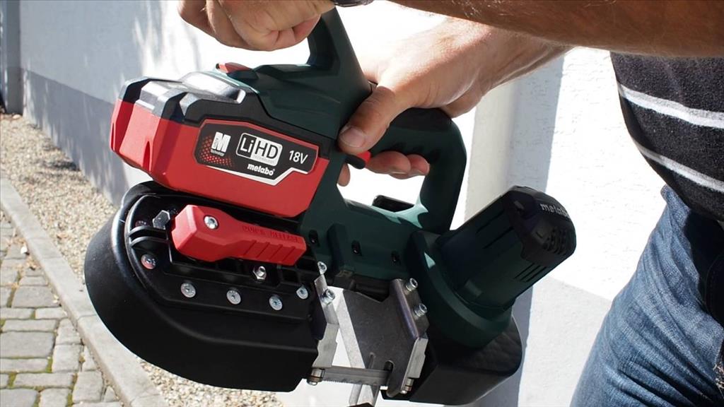 Metabo 613022850 Scie à ruban portative 18V MBS LTX 2.5